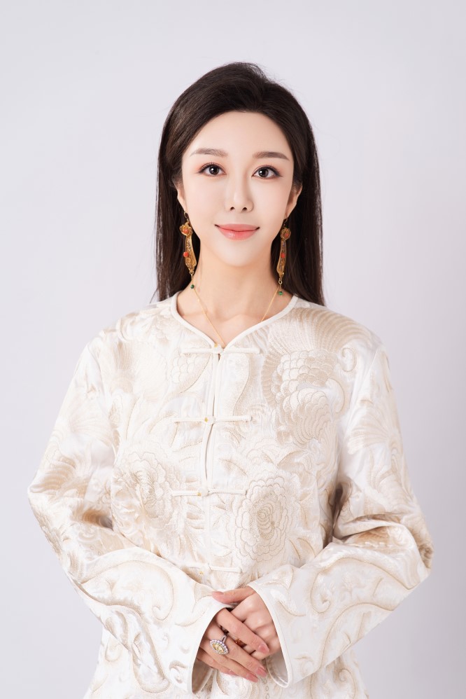 恭喜世曌老师入库华熠智库