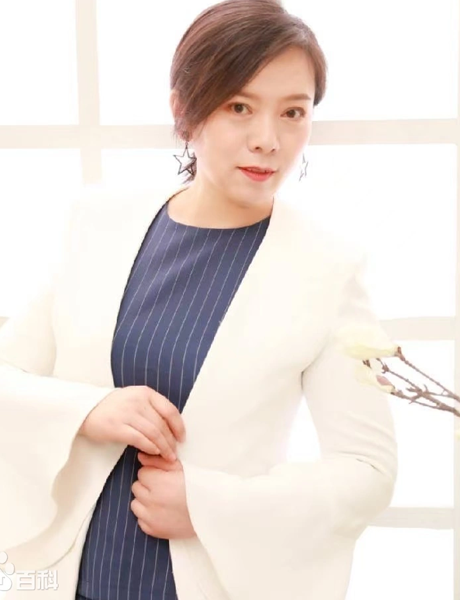 华熠智库专家照片模板.png