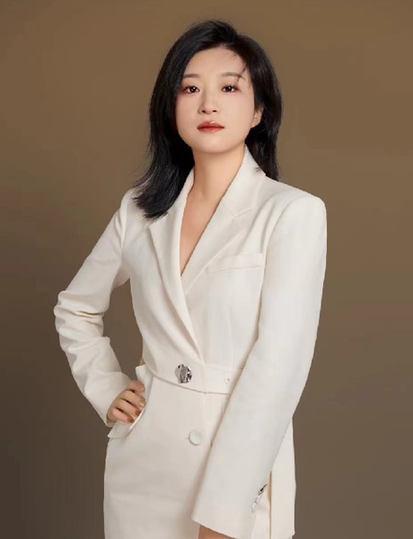 华熠智库专家照片模板.png